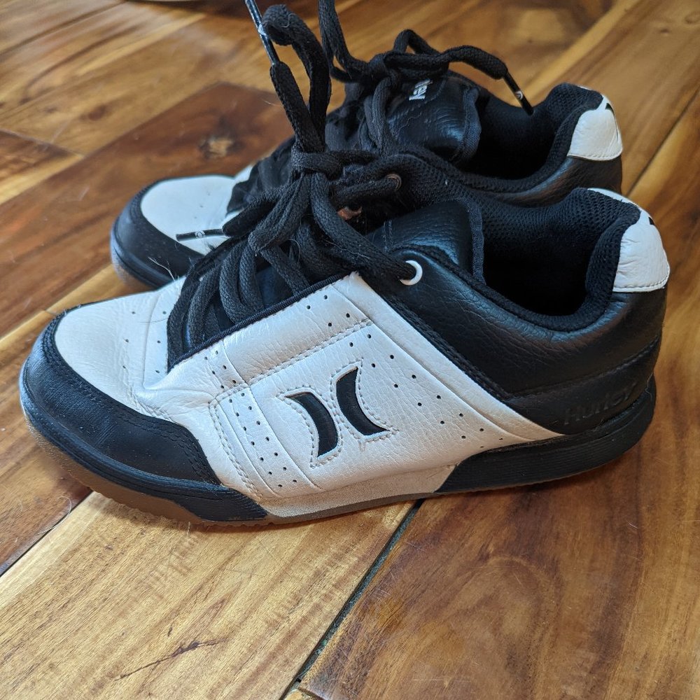 Hurley Men's Skateboarding Mid Top Leather Shoe